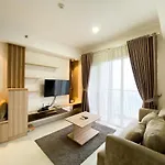 Cozy And Minimalist 2Br At 8Th Floor The Oasis Cikarang Apartment By Travelio
