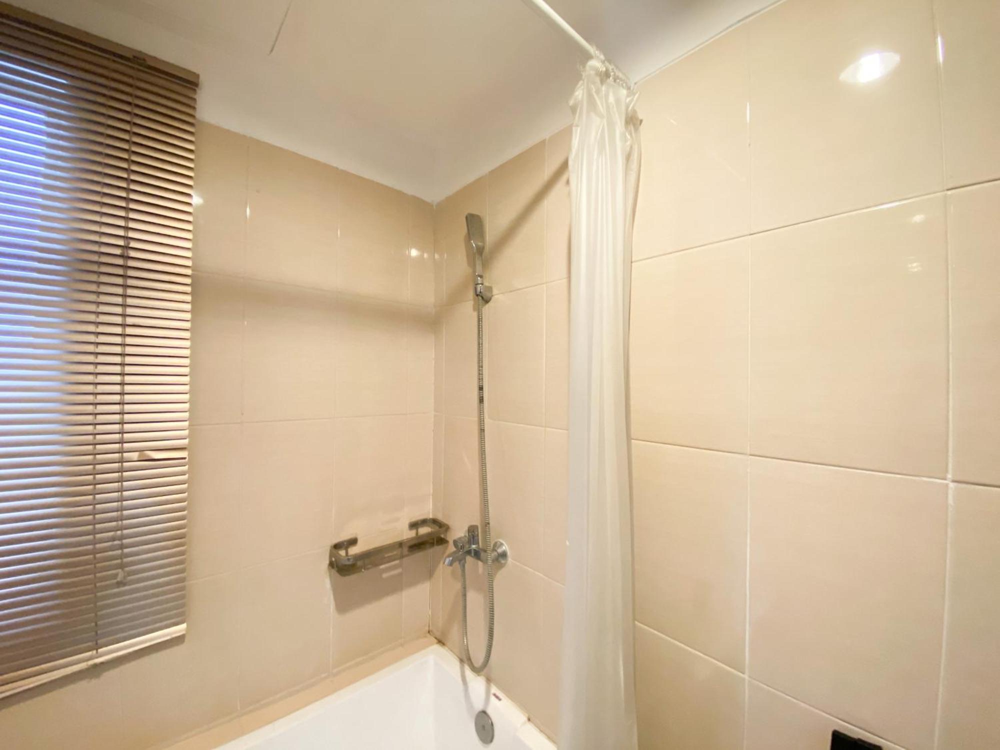 Cozy And Minimalist 2br At 8th Floor The Oasis Cikarang By Travelio * Bekasi