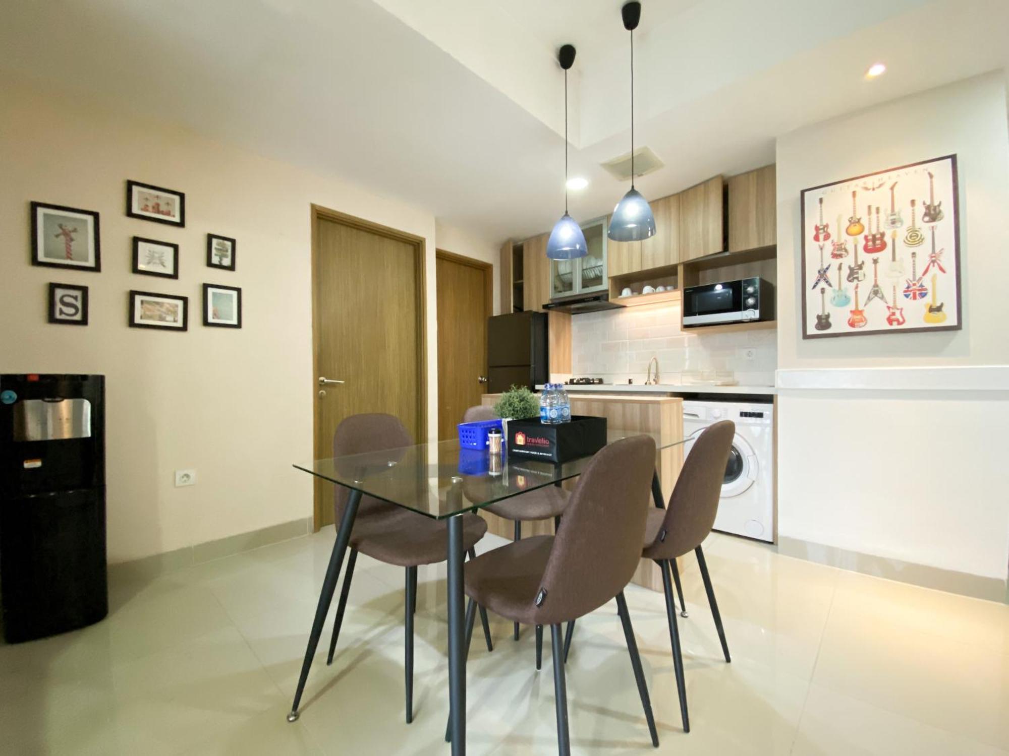 Cozy And Minimalist 2br At 8th Floor The Oasis Cikarang By Travelio * Bekasi
